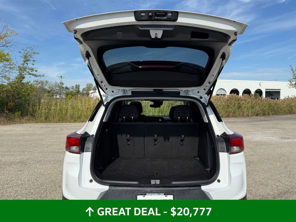 Used 2024 Chevrolet TrailBlazer LT w/ Driver Confidence Package image 30