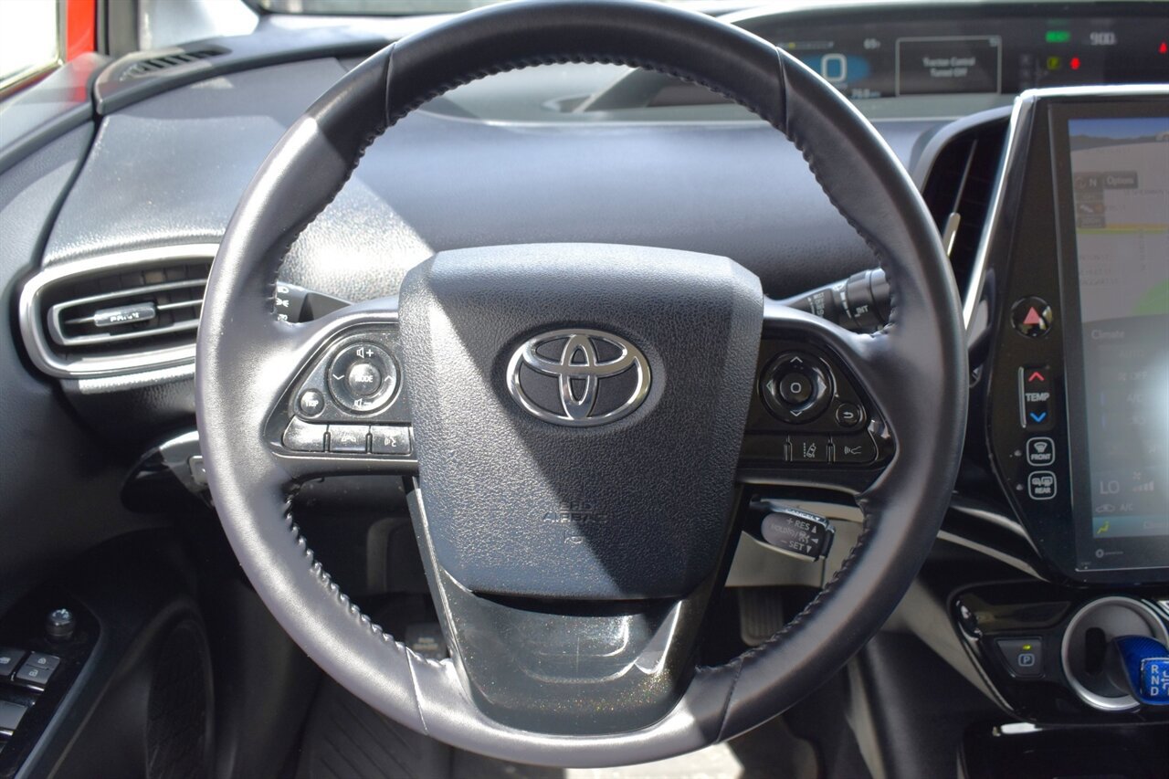 Used 2022 Toyota Prius Prime XLE FWD image 13
