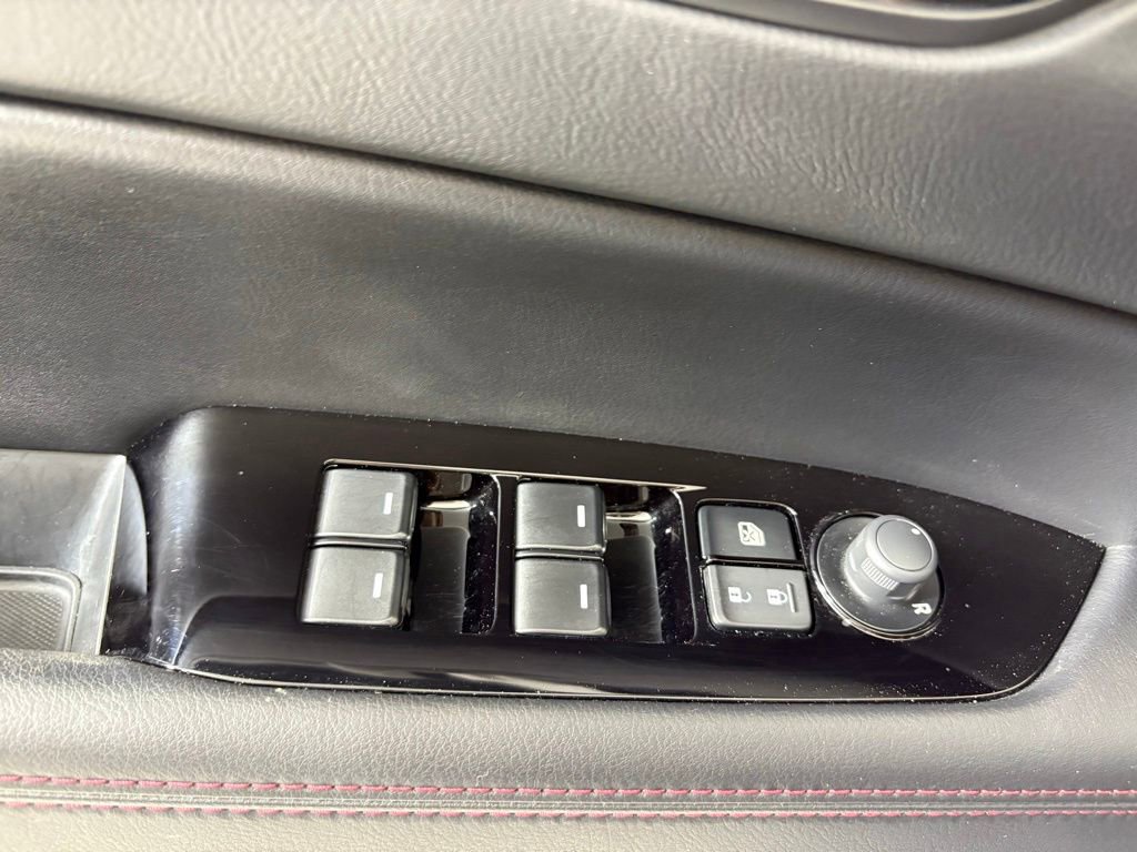 Used 2023 MAZDA CX-5 Carbon Edition image 17