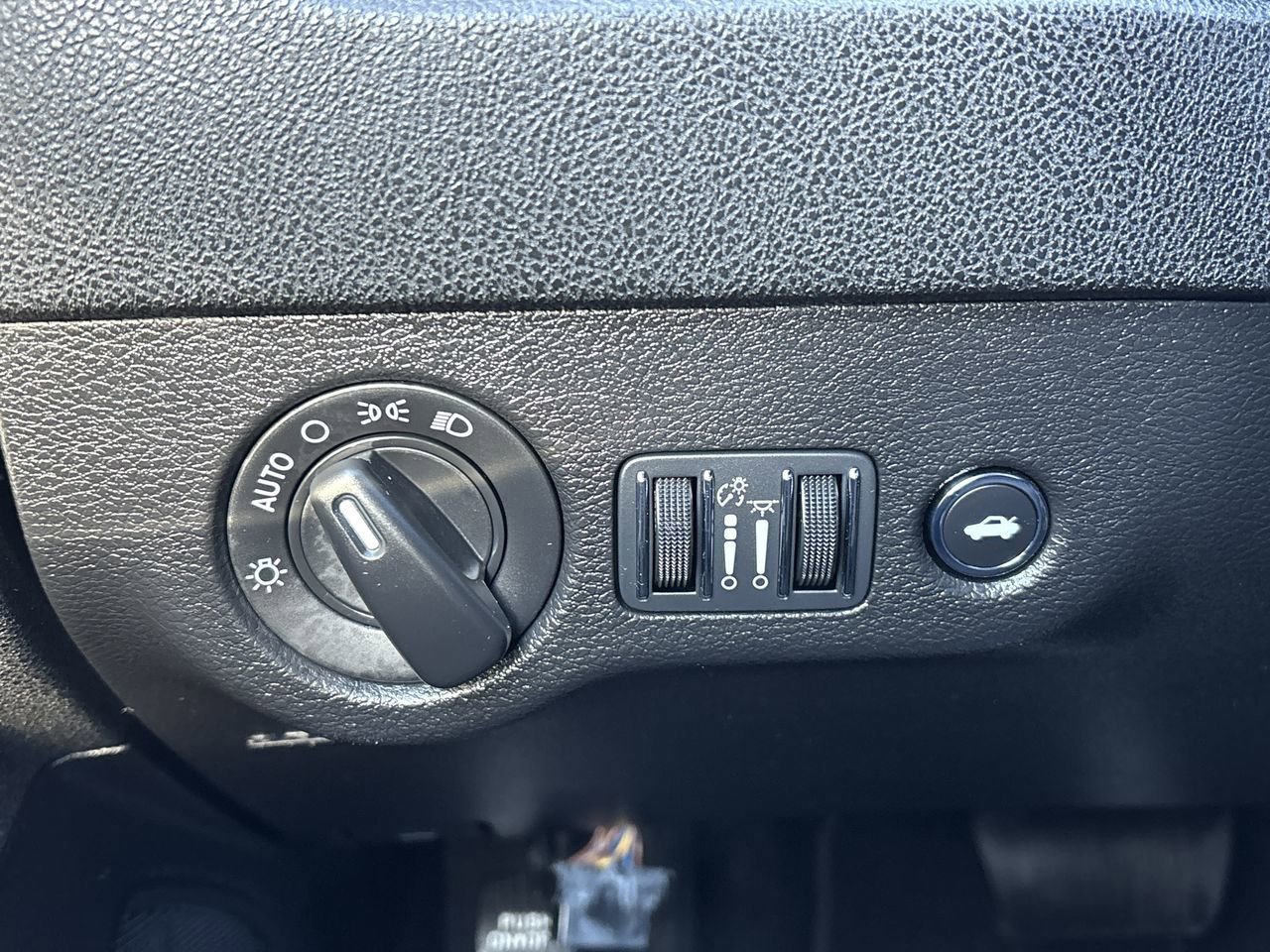 Used 2023 Dodge Charger SXT w/ Blacktop Package image 22