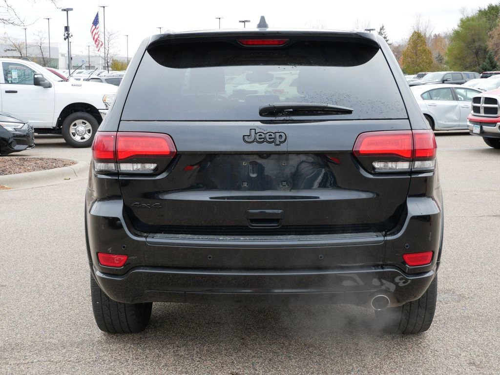 Used 2019 Jeep Grand Cherokee Altitude image 4