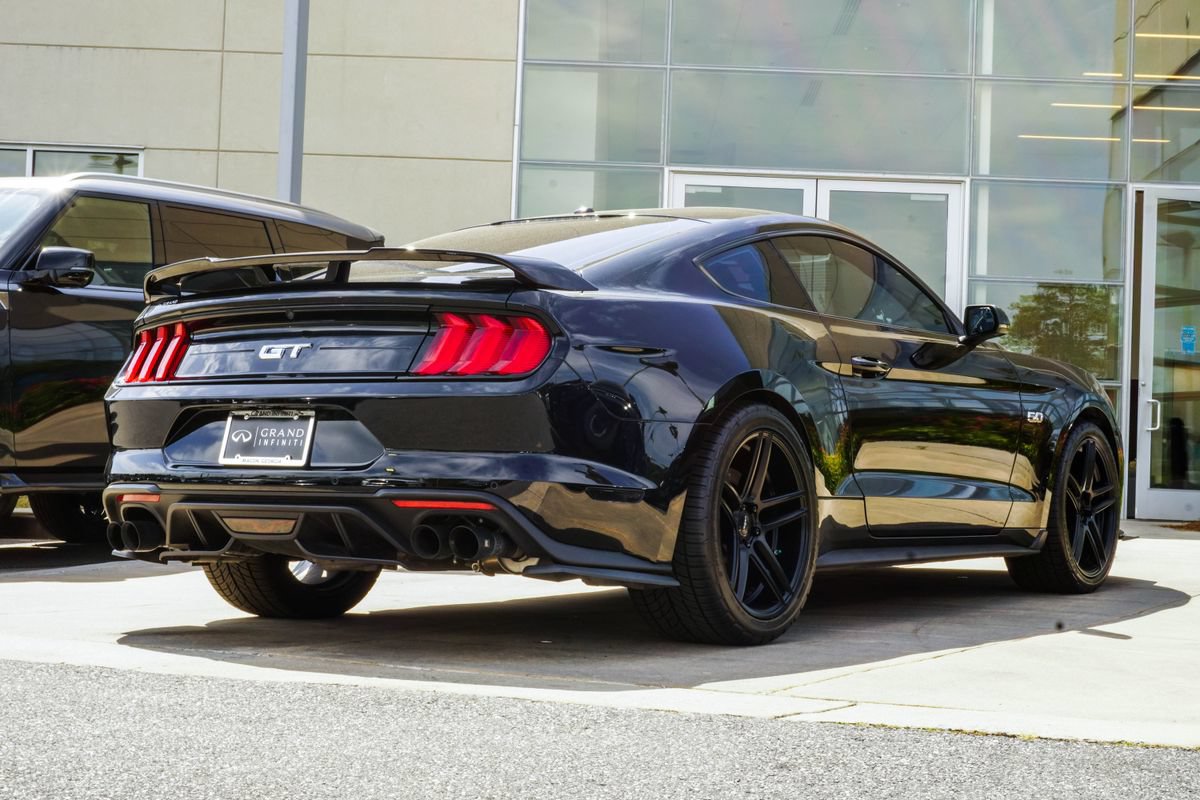 Used 2019 Ford Mustang GT Premium w/ GT Performance Package RWD image 10