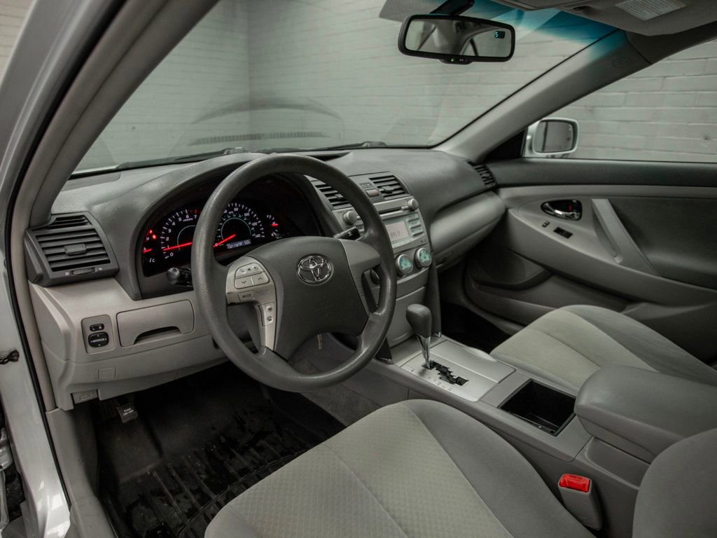 Used 2008 Toyota Camry LE image 14