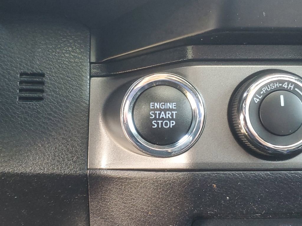 Used 2021 Toyota Tacoma TRD Pro AWD/4WD image 19