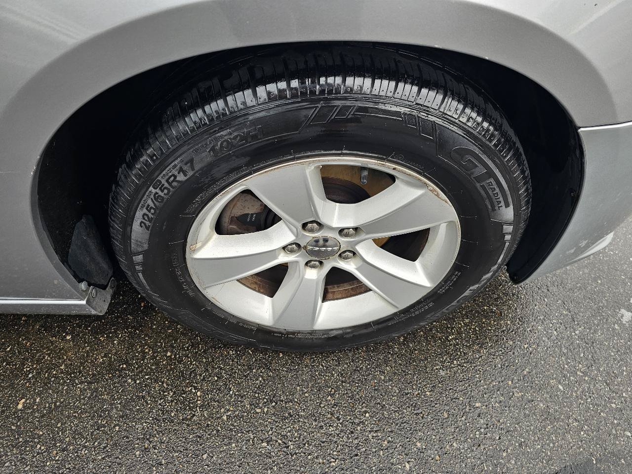Used 2013 Dodge Charger SE RWD image 14