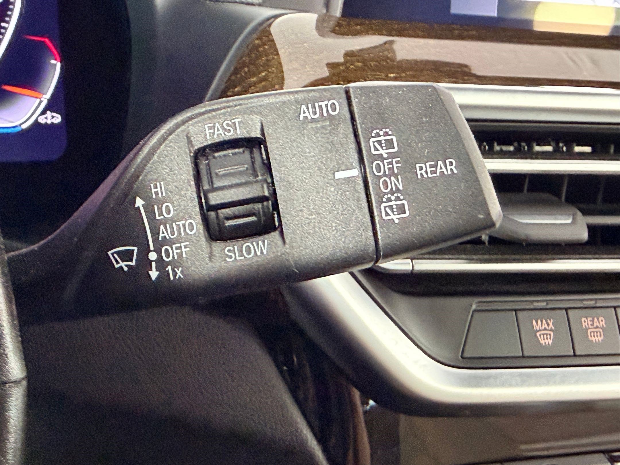Certified 2023 BMW X3 sDrive30i w/ Convenience Package image 28