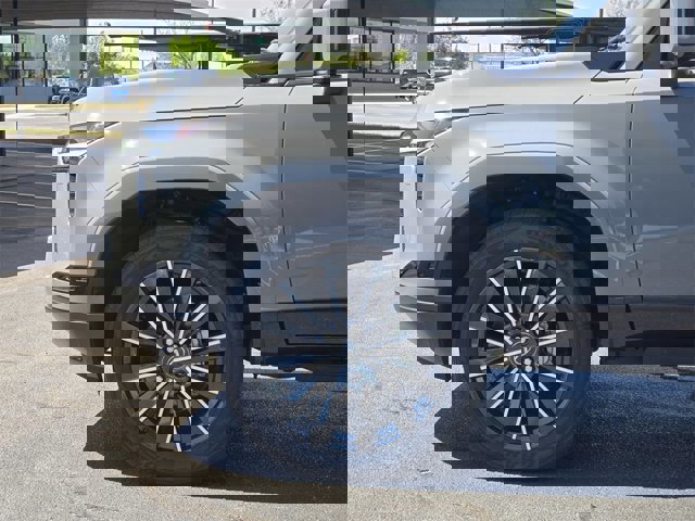 Certified 2024 Lexus GX 550 w/ Accessory Package (31) image 8