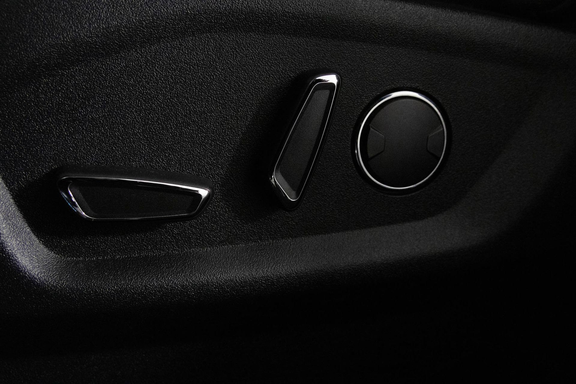 Used 2018 Ford Explorer Sport image 20