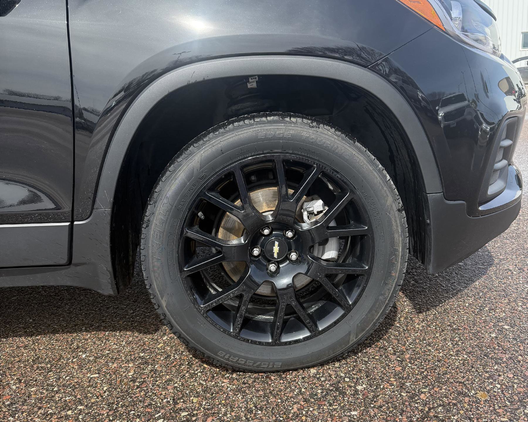 Used 2022 Chevrolet Trax LT w/ Driver Confidence Package image 3