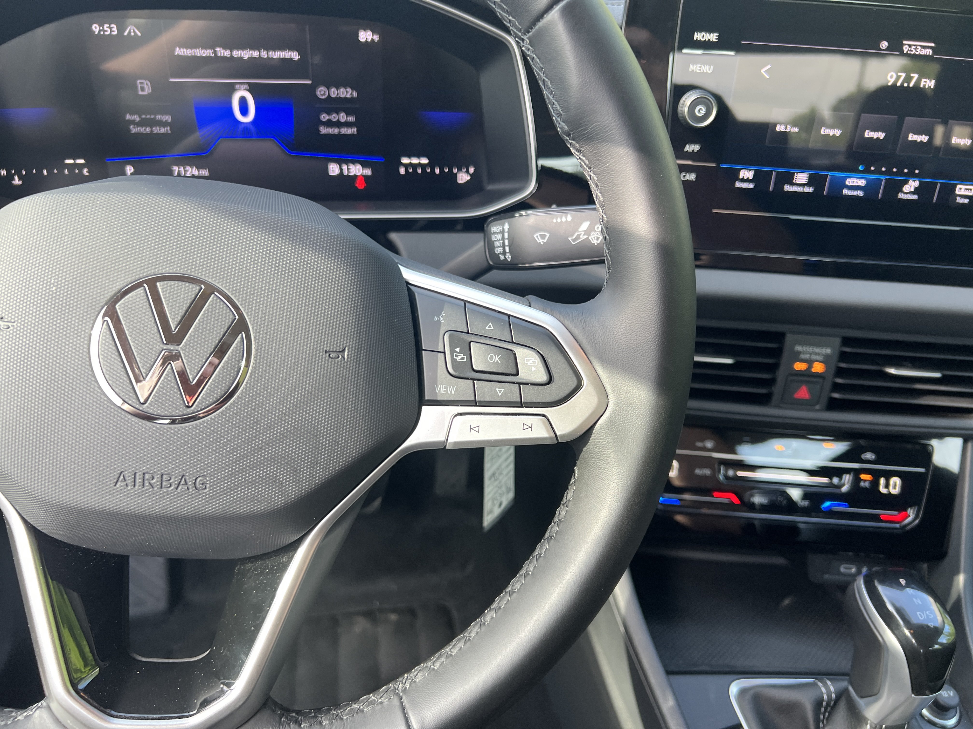 Certified 2025 Volkswagen Jetta S FWD image 18