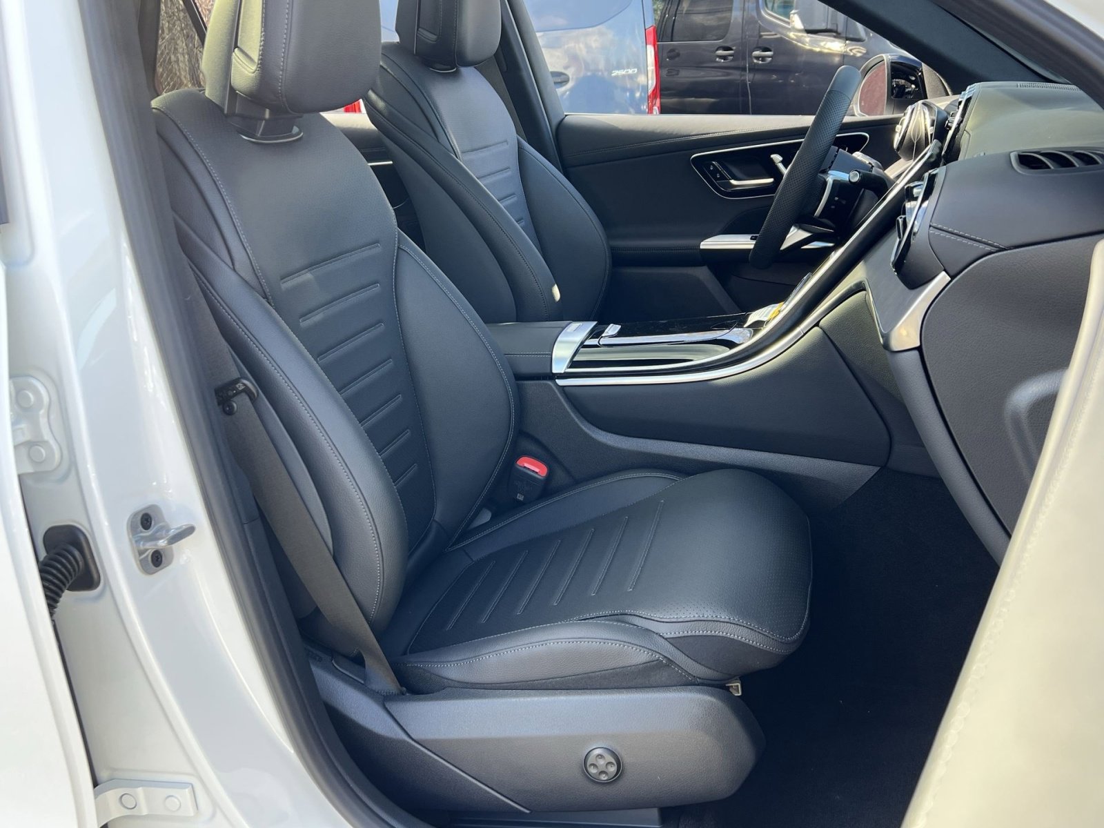 New 2026 Mercedes-Benz GLC 300 4MATIC image 26
