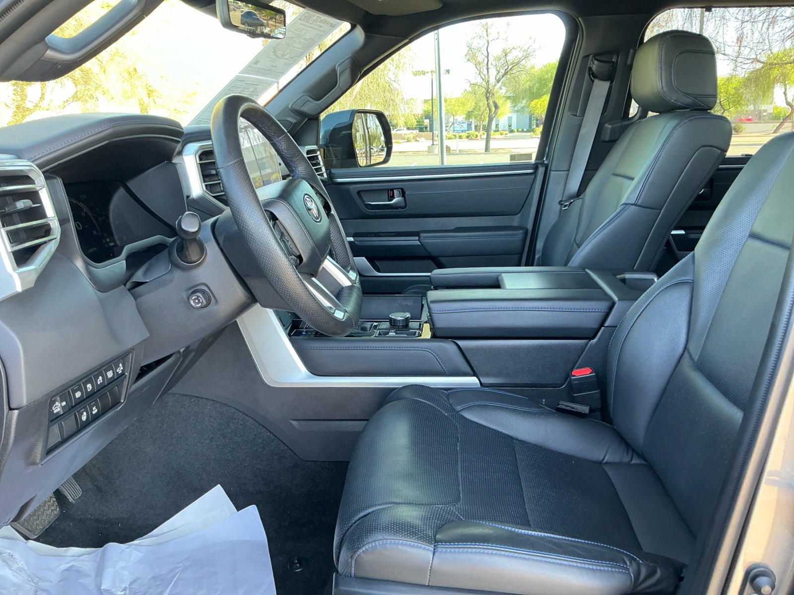 Used 2024 Toyota Tundra Platinum AWD/4WD image 14