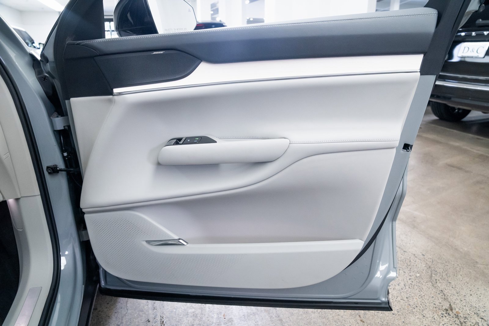 Used 2025 Volvo EX90 Ultra image 24