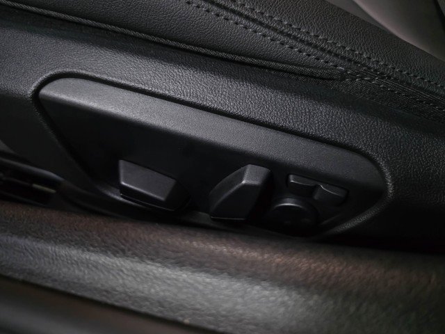 Used 2021 BMW Z4 sDrive30i w/ M Sport Package image 25