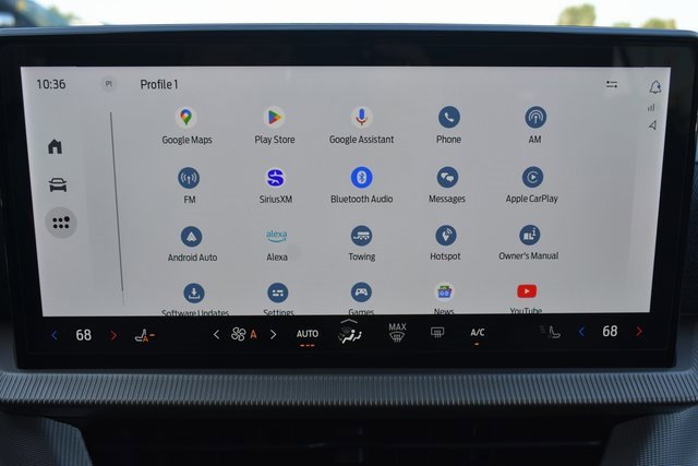 Used 2025 Ford Explorer Active image 25