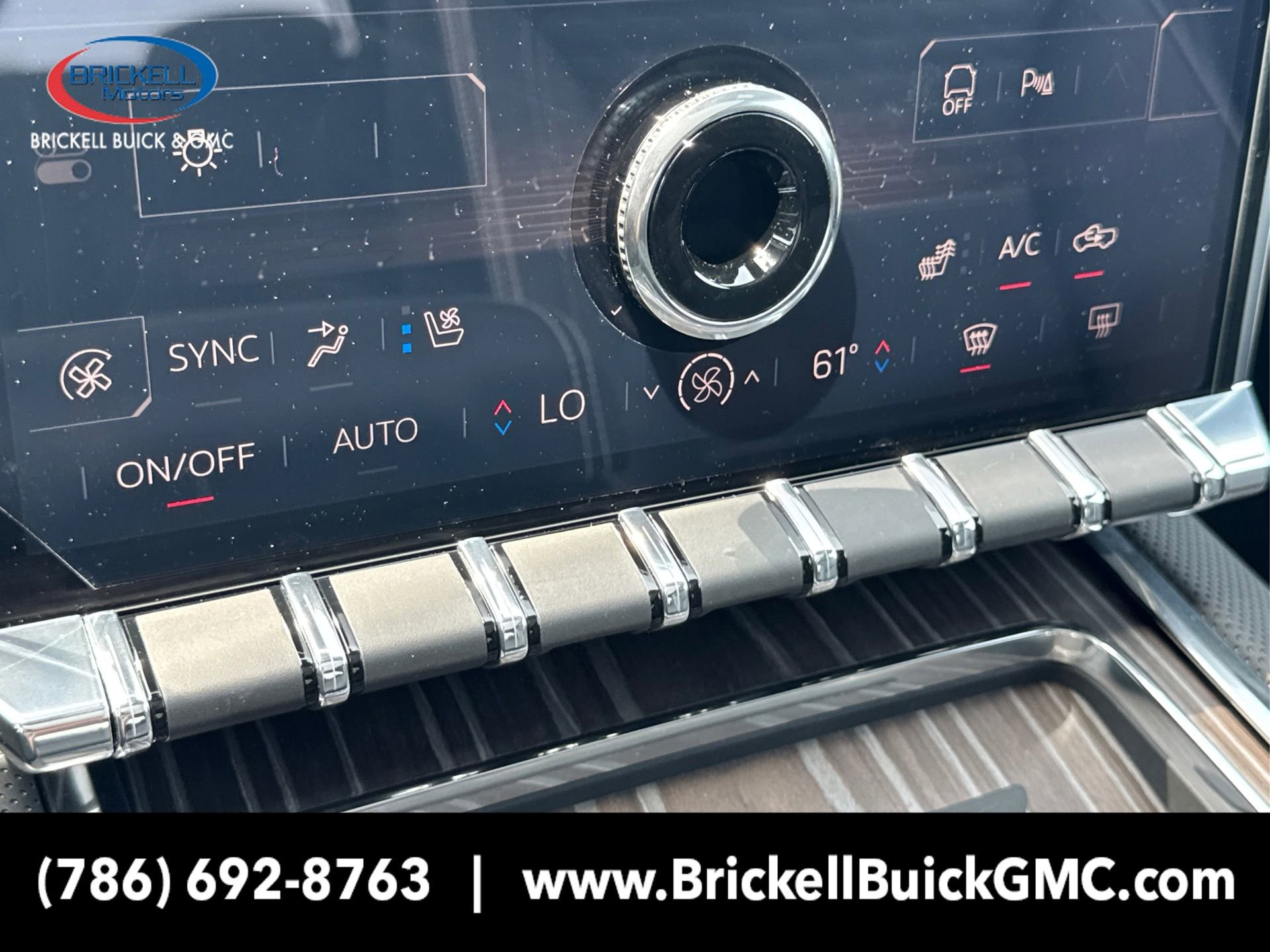 New 2025 GMC Sierra EV Denali image 28