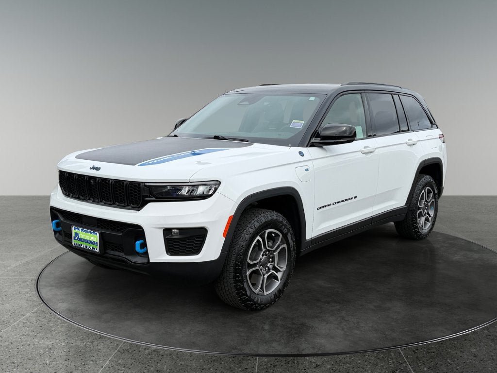 Used 2022 Jeep Grand Cherokee Trailhawk AWD/4WD image 4