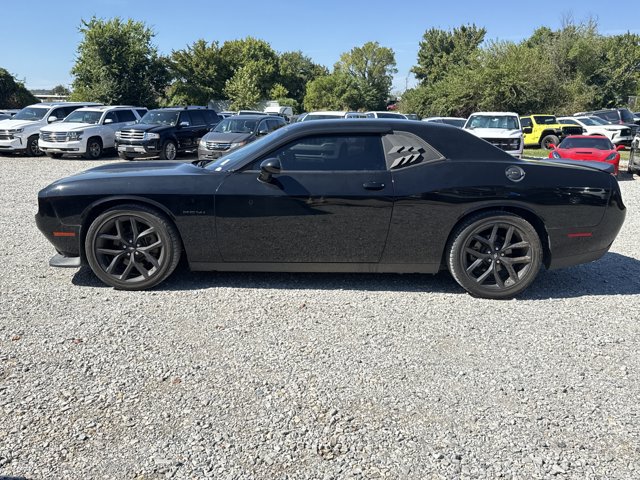 Used 2022 Dodge Challenger R/T w/ Blacktop Package RWD image 2