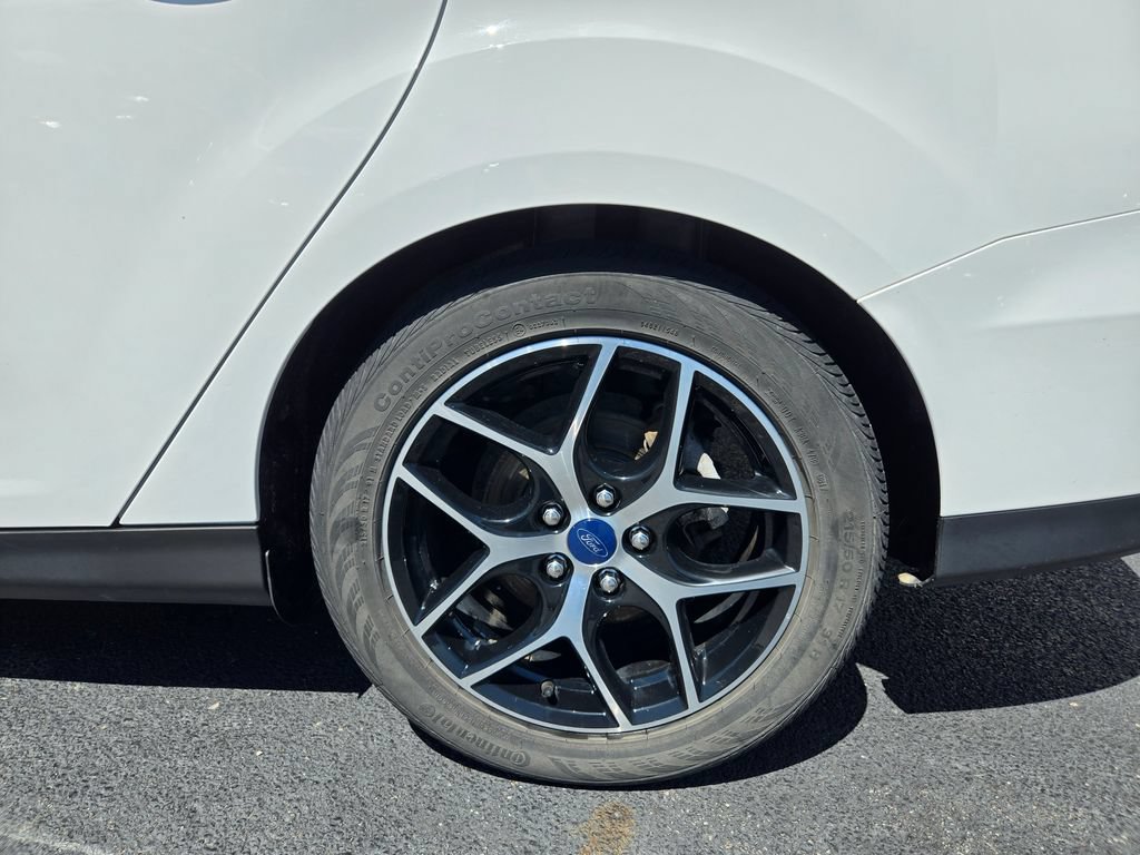 Used 2017 Ford Focus SEL FWD image 9