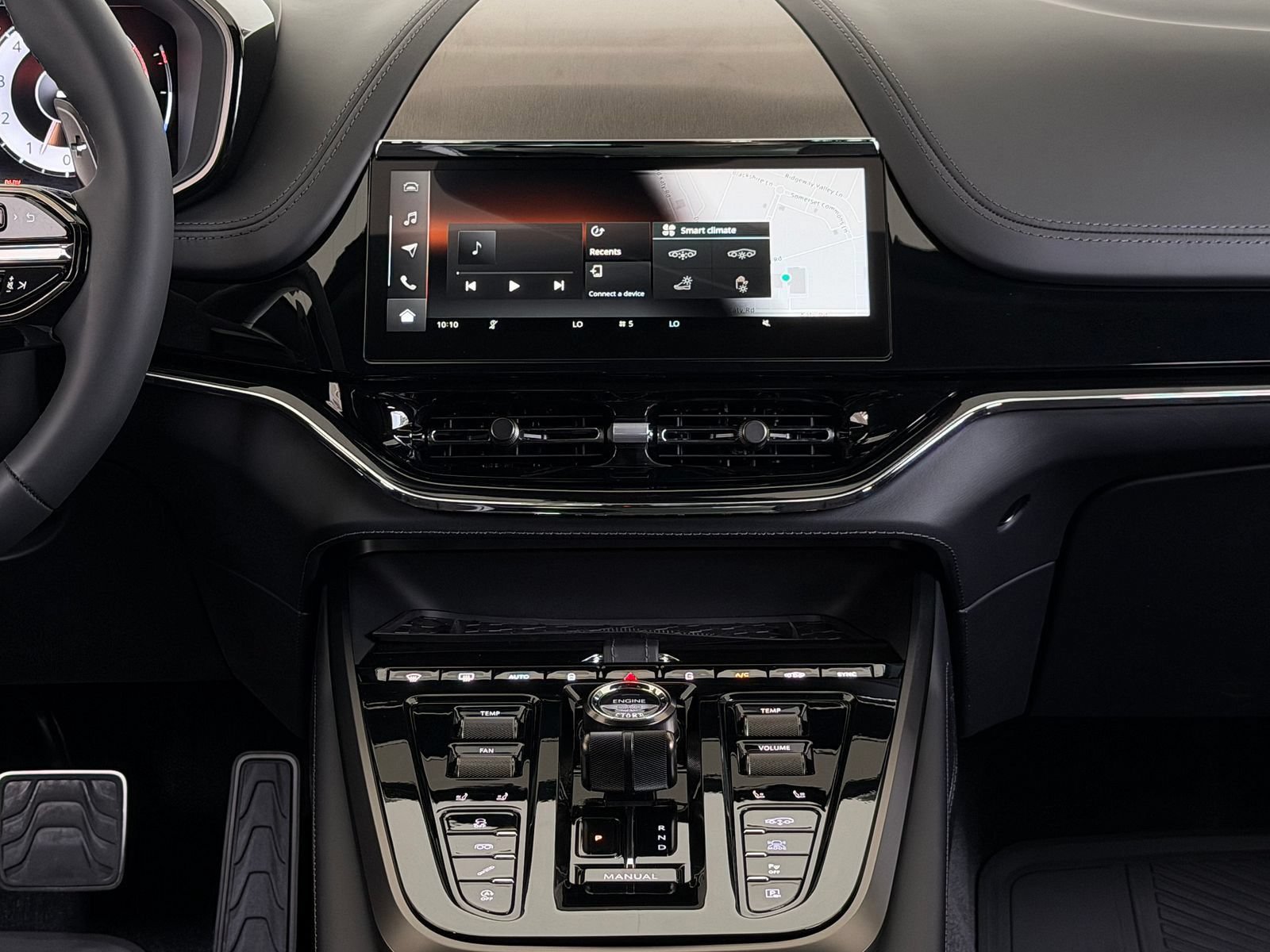 New 2026 Aston Martin DBX 707 AWD/4WD image 14