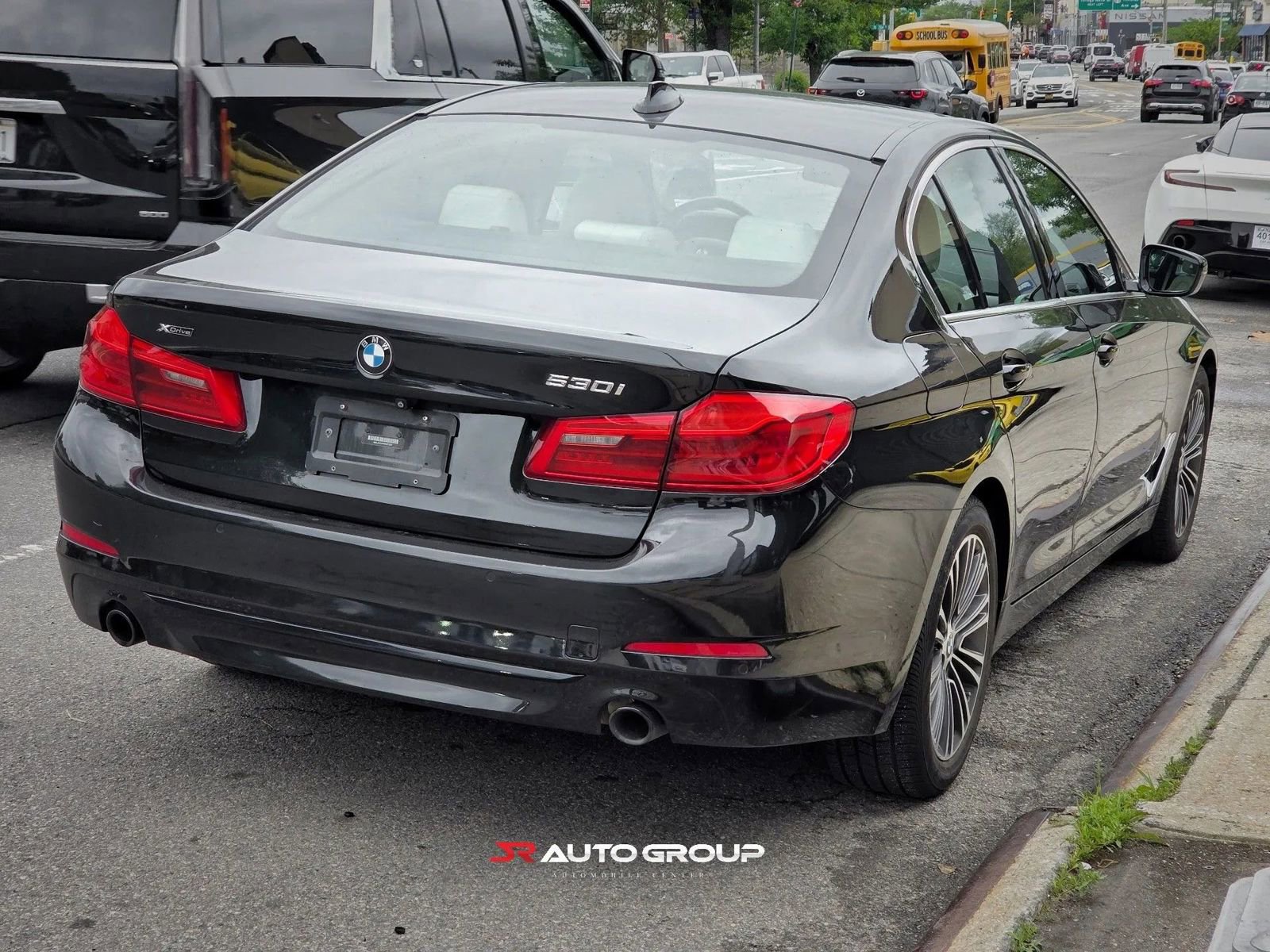 Used 2019 BMW 530i xDrive AWD/4WD image 6