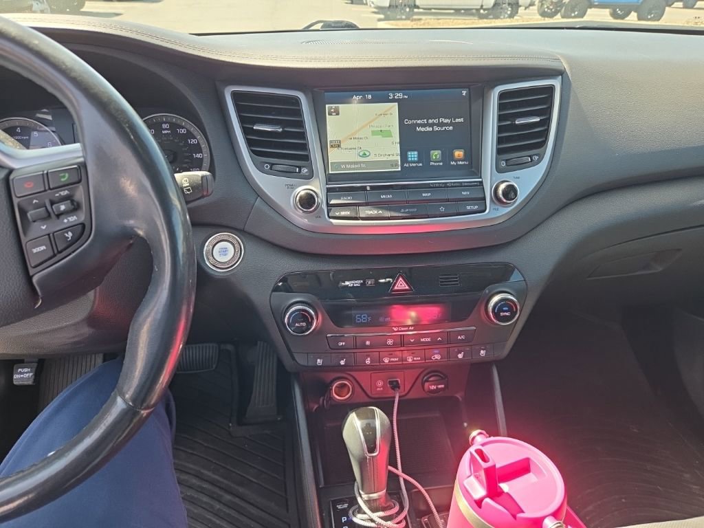 Used 2018 Hyundai Tucson Limited w/ Ultimate Package 02 image 12