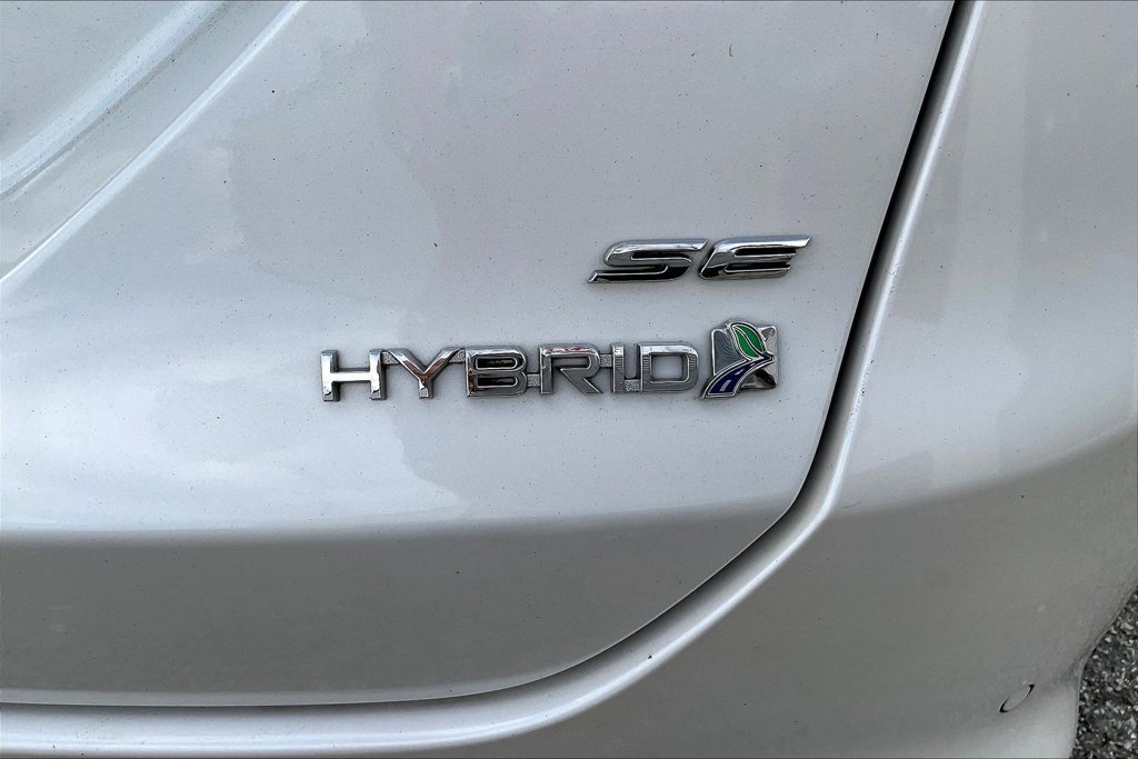 Used 2015 Ford Fusion SE FWD image 24