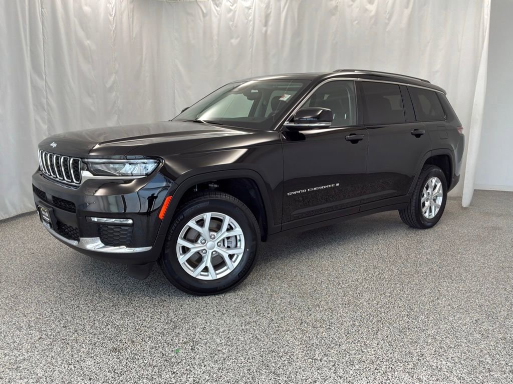 Used 2023 Jeep Grand Cherokee L Limited AWD/4WD image 2
