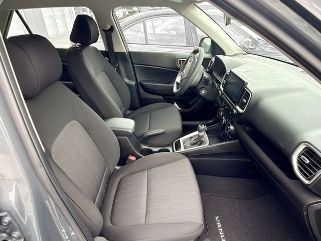 Certified 2026 Hyundai Venue SE FWD image 7