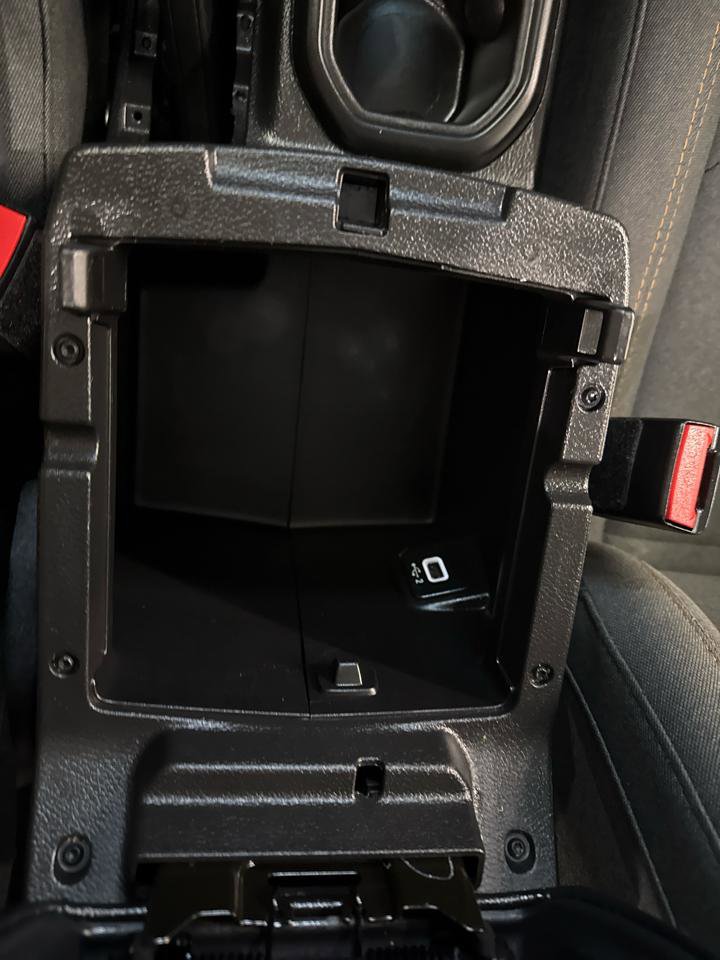 Used 2024 Jeep Wrangler Unlimited image 29