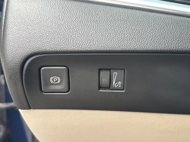 Used 2023 Buick Enclave Essence FWD image 26