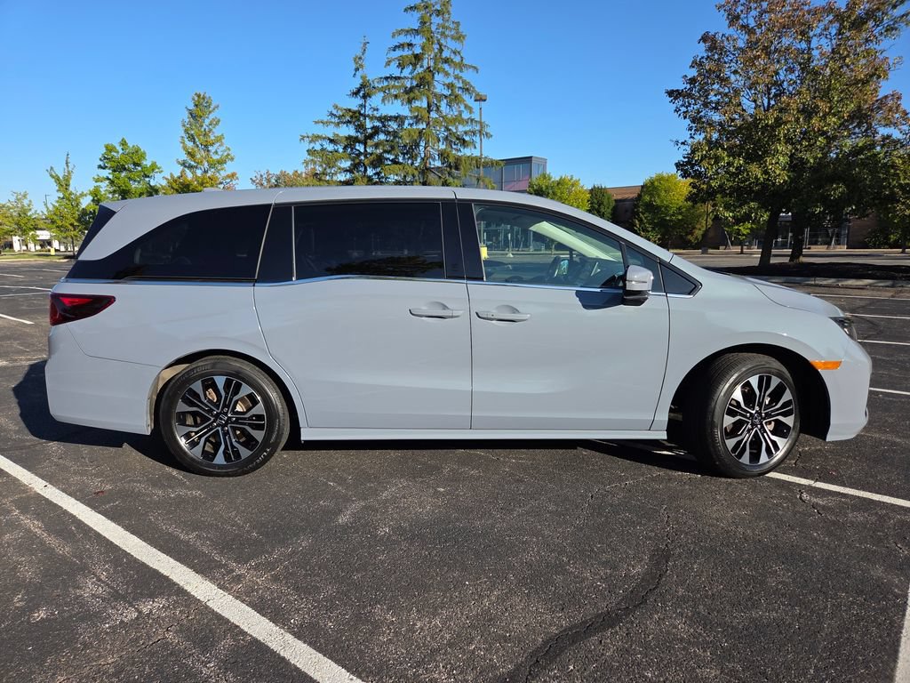 Used 2025 Honda Odyssey Elite image 31