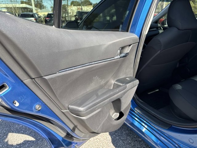 Used 2020 Toyota Camry LE image 13