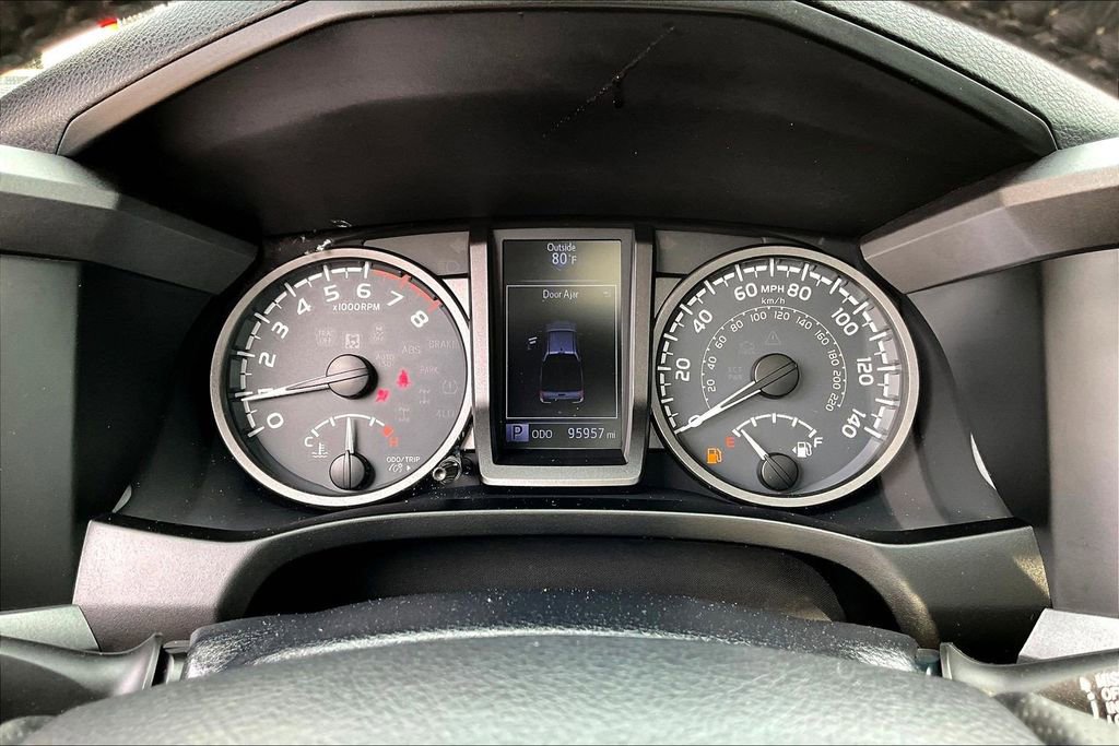 Used 2016 Toyota Tacoma TRD Sport image 15