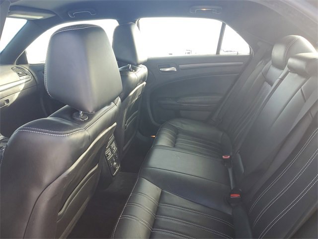 Used 2013 Chrysler 300 S w/ Luxury Group image 9