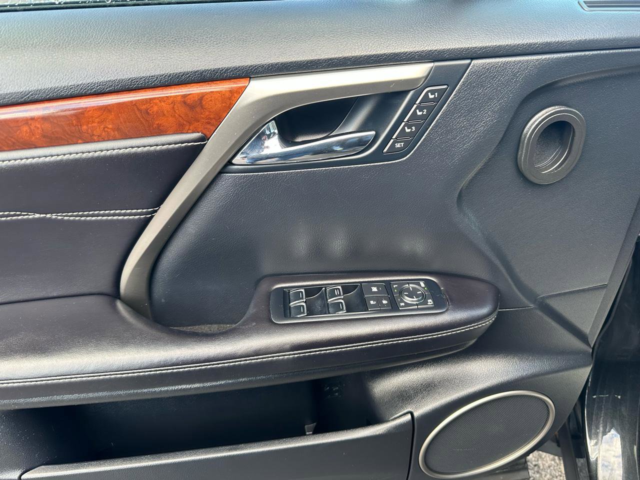 Used 2016 Lexus RX 350 AWD w/ Premium Package image 9