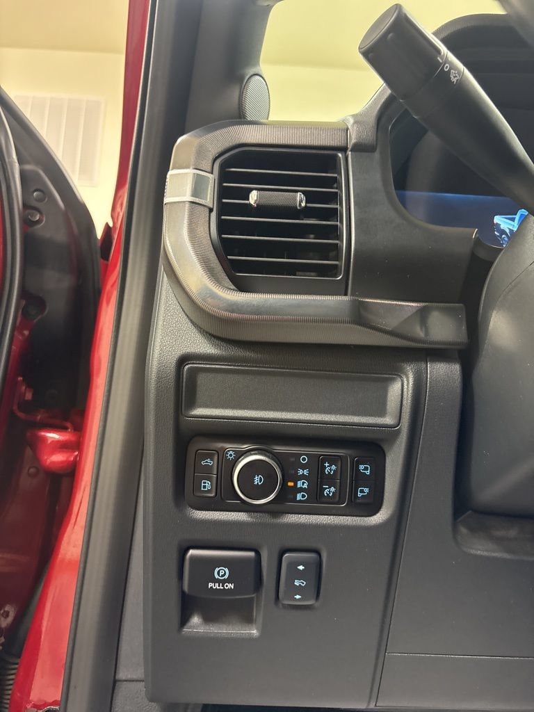 Used 2025 Ford F150 Platinum w/ Equipment Group 702A High AWD/4WD image 11