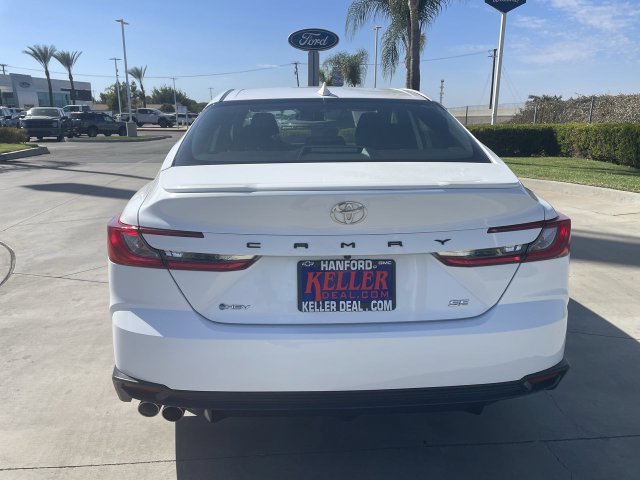 Used 2025 Toyota Camry SE FWD image 7