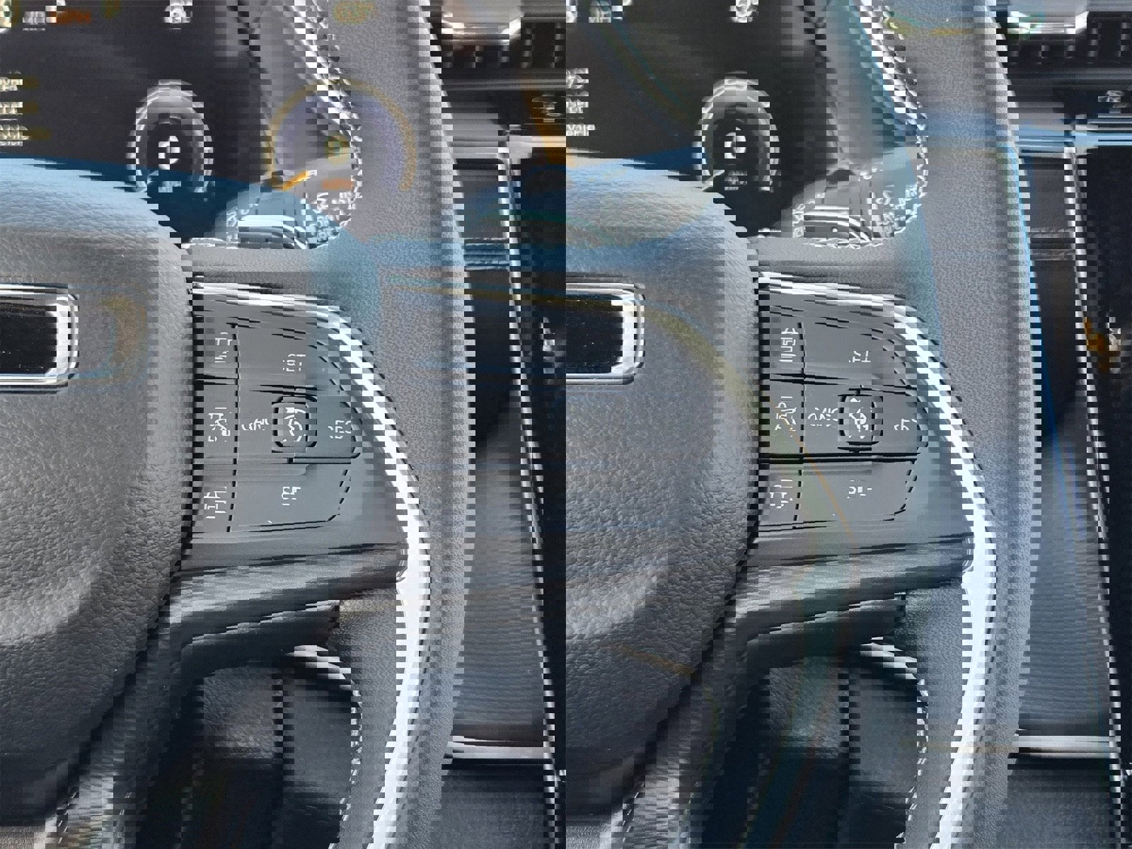 New 2025 Jeep Grand Cherokee Laredo X w/ Luxury Tech Group I image 29