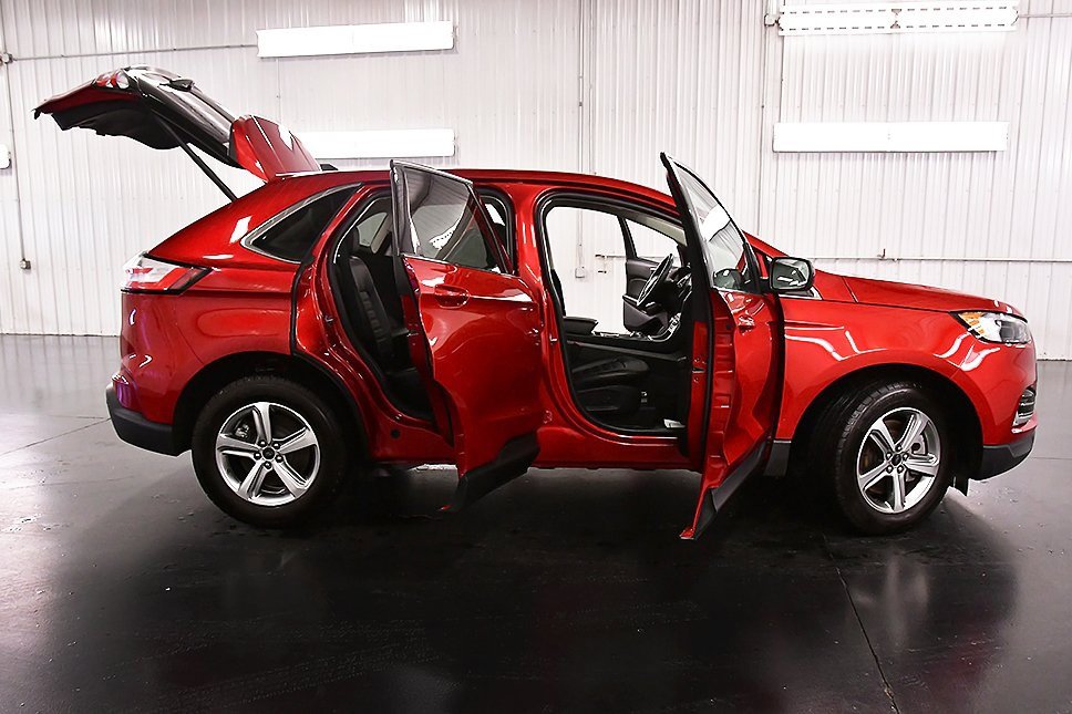 Used 2024 Ford Edge SEL w/ Convenience Package image 33