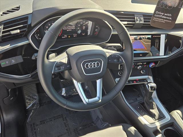 New 2025 Audi Q3 2.0T Premium image 3