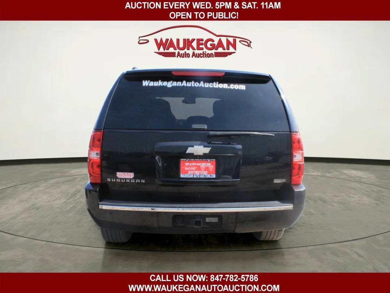 Used 2011 Chevrolet Suburban LTZ RWD image 5