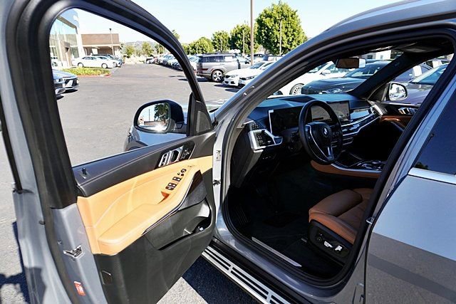 Used 2026 BMW X5 sDrive40i RWD image 40
