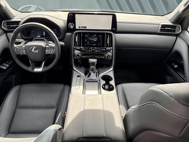 Certified 2025 Lexus LX 600 4WD w/ Appearance Package image 15