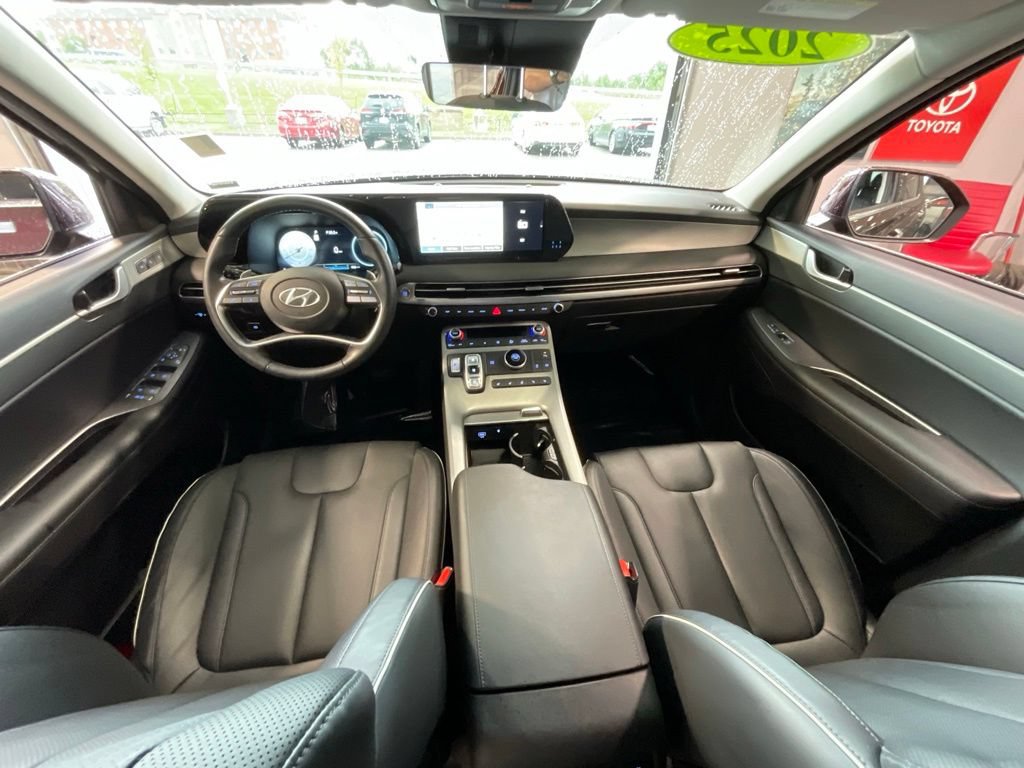 Used 2025 Hyundai Palisade SEL FWD image 7