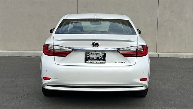 Used 2016 Lexus ES 300h image 4