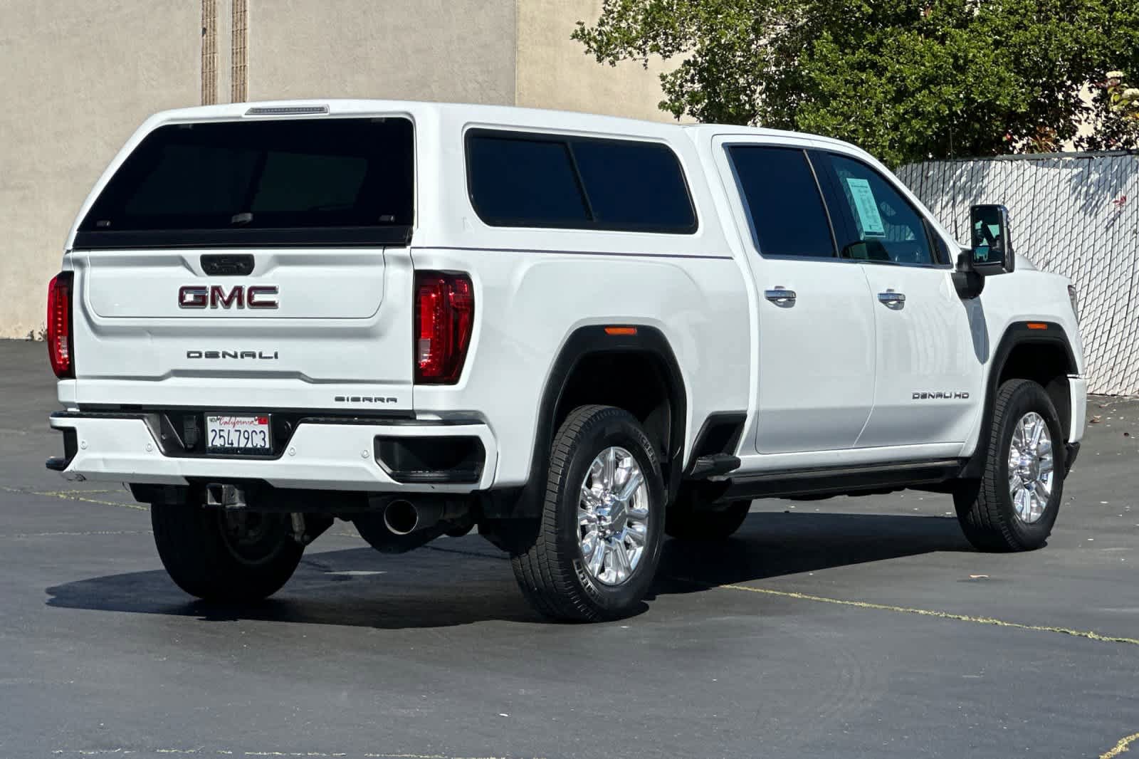 Used 2021 GMC Sierra 2500 Denali w/ Denali Ultimate Package image 2