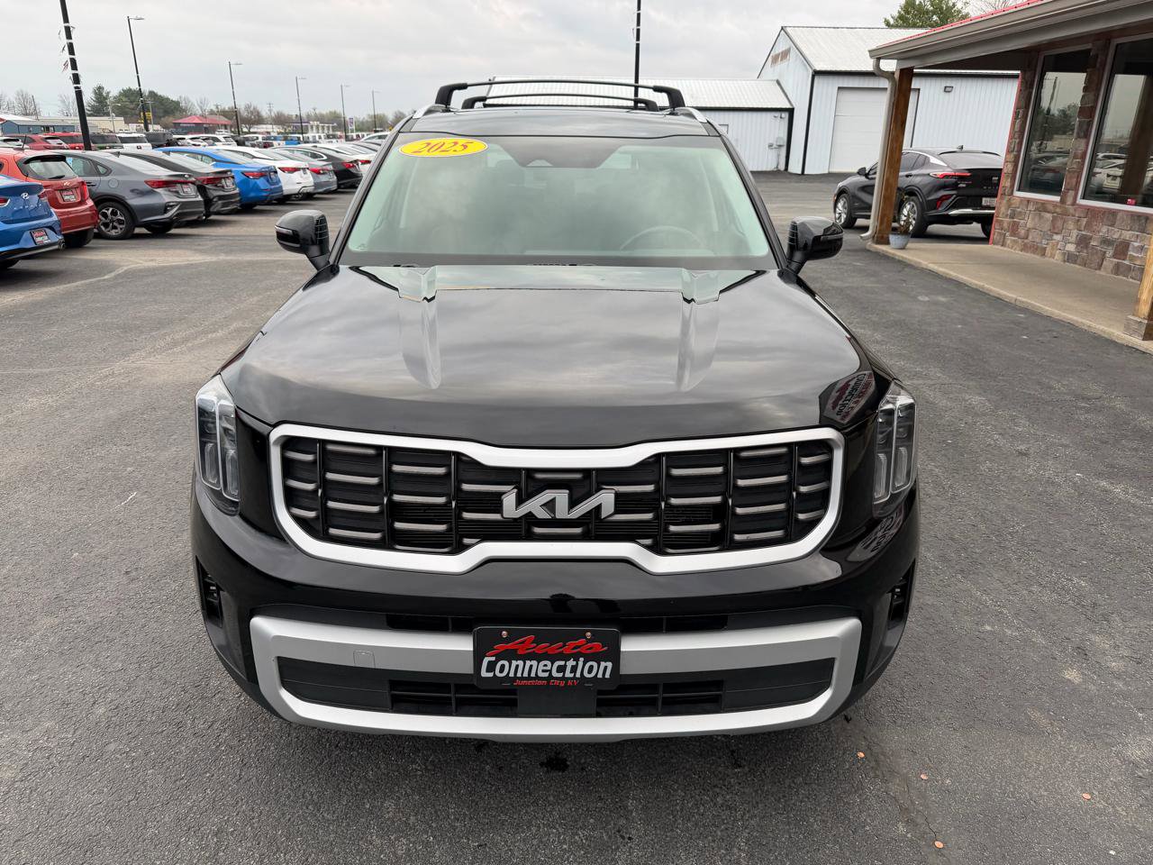 Used 2025 Kia Telluride S AWD/4WD image 11