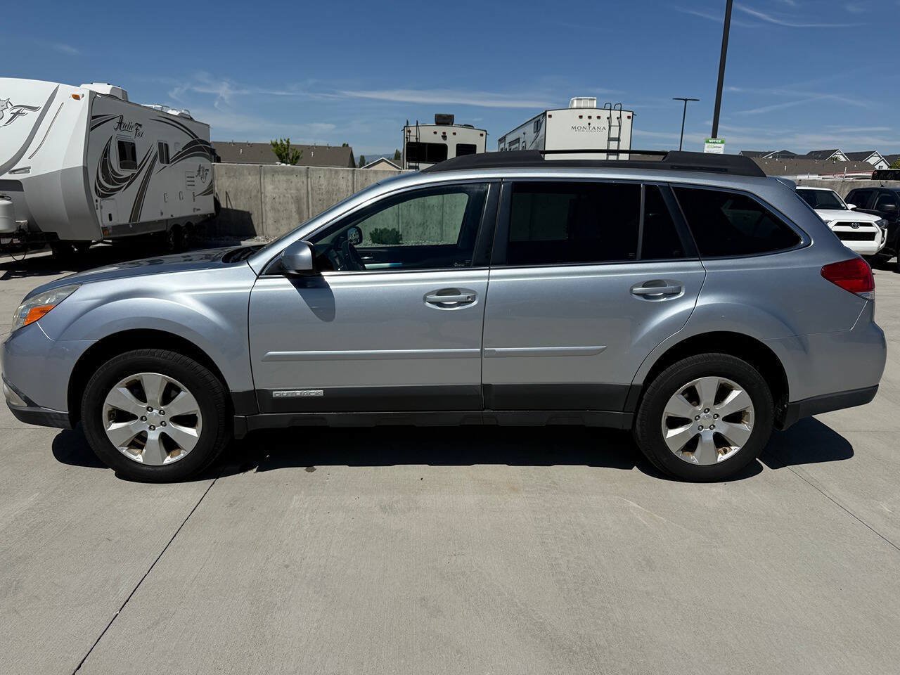 Used 2012 Subaru Outback 2.5i Premium AWD/4WD image 6