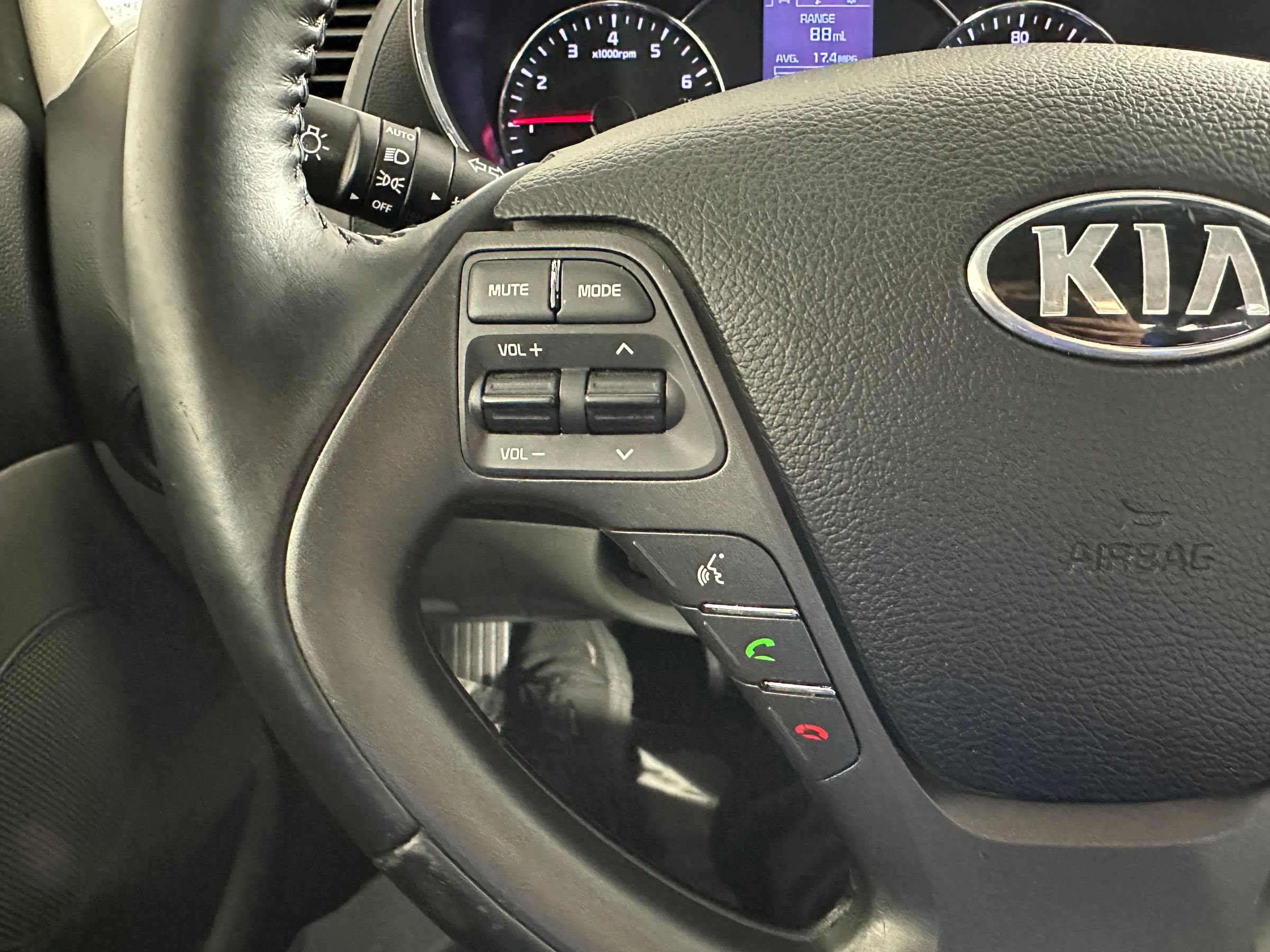 Used 2014 Kia Forte EX FWD image 35